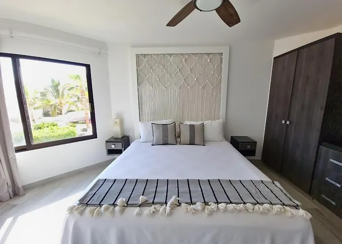 Unit 216-casa Ricardo-ocean View Renovated Holiday home *
